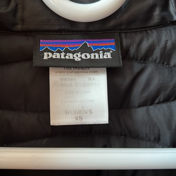 Women’s Patagonia Winter Coat - Picture 5 of 8
